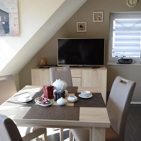 Seaside Apartment *